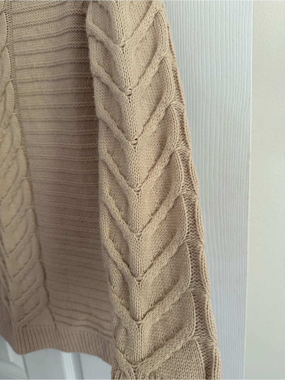 Size M Karl Lagerfeld Paris Cable Knit Cowl Neck Sweater Beige - Picture 6 of 10